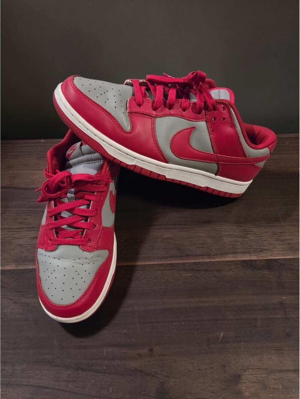 Nike Dunk Low UNLV DD1391-002 Mens 10 Medium Grey Varsity Red 2021